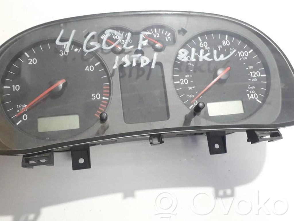 Volkswagen Golf IV Vitezometru (grup de instrumente) 