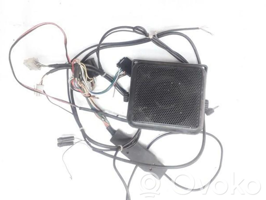 Altavoz de la puerta delantera