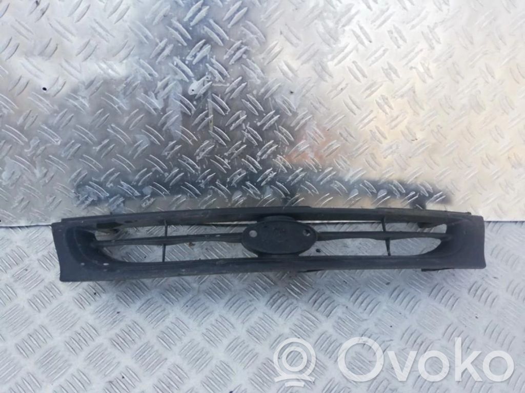 KIA Sephia Grille de calandre avant 