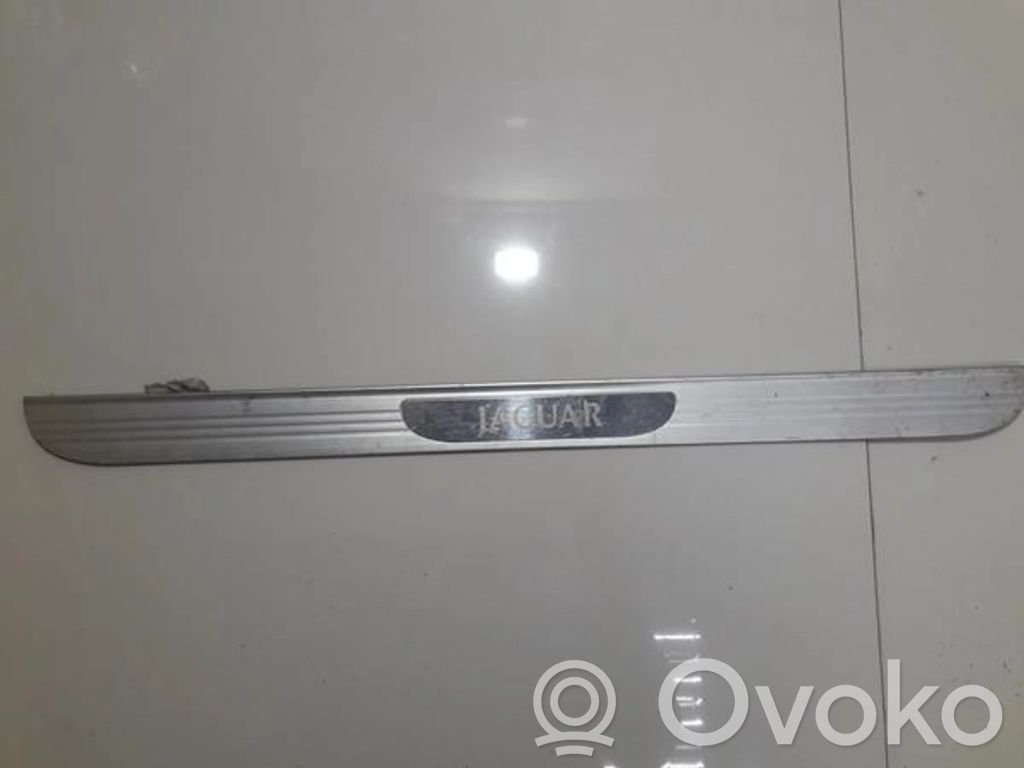 Jaguar X-Type Capac prag față 