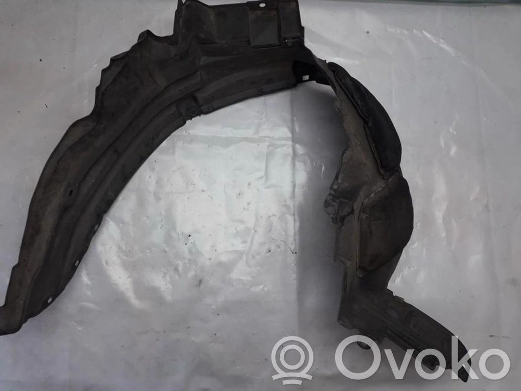Nissan X-Trail T30 Rivestimento paraspruzzi passaruota anteriore