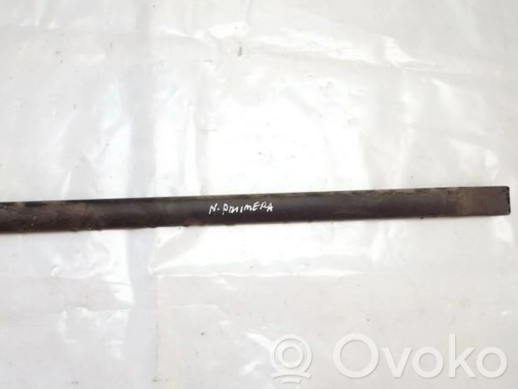 Nissan Primera Rivestimento portiera posteriore (modanatura) 