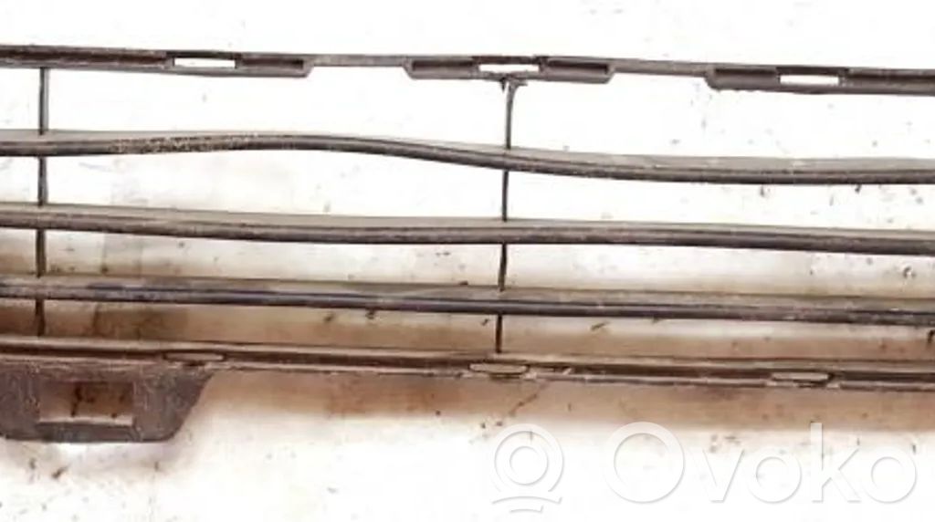 Peugeot 206 Mascherina inferiore del paraurti anteriore