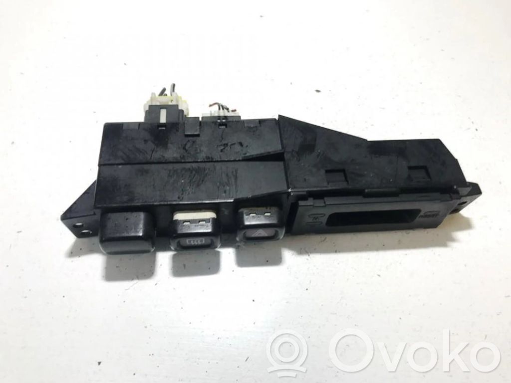 Mazda 323 Monitor / wyświetlacz / ekran 