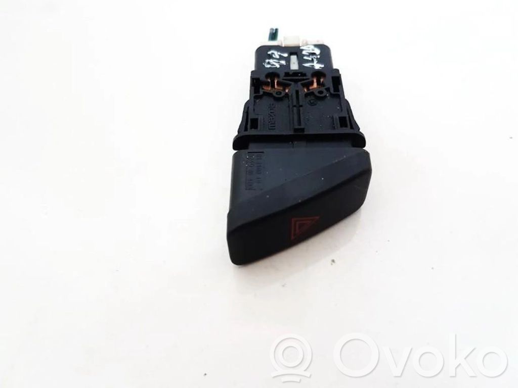 Botón interruptor de luz de peligro   M17479,M17479