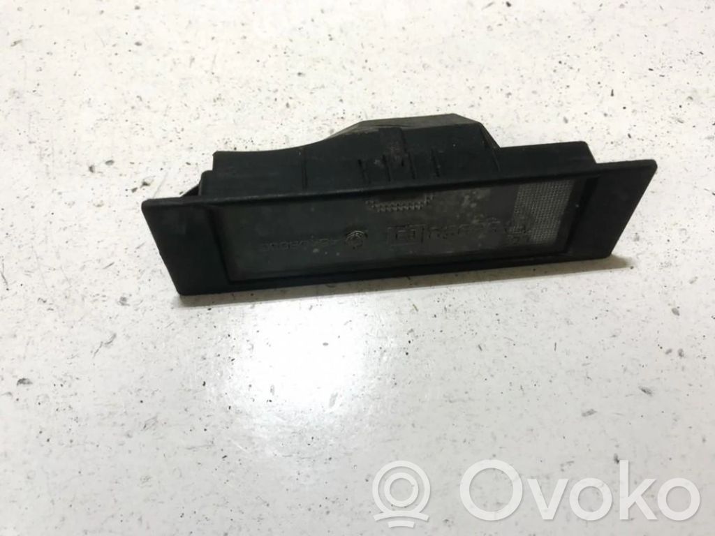 Éclairage de plaque d'immatriculation