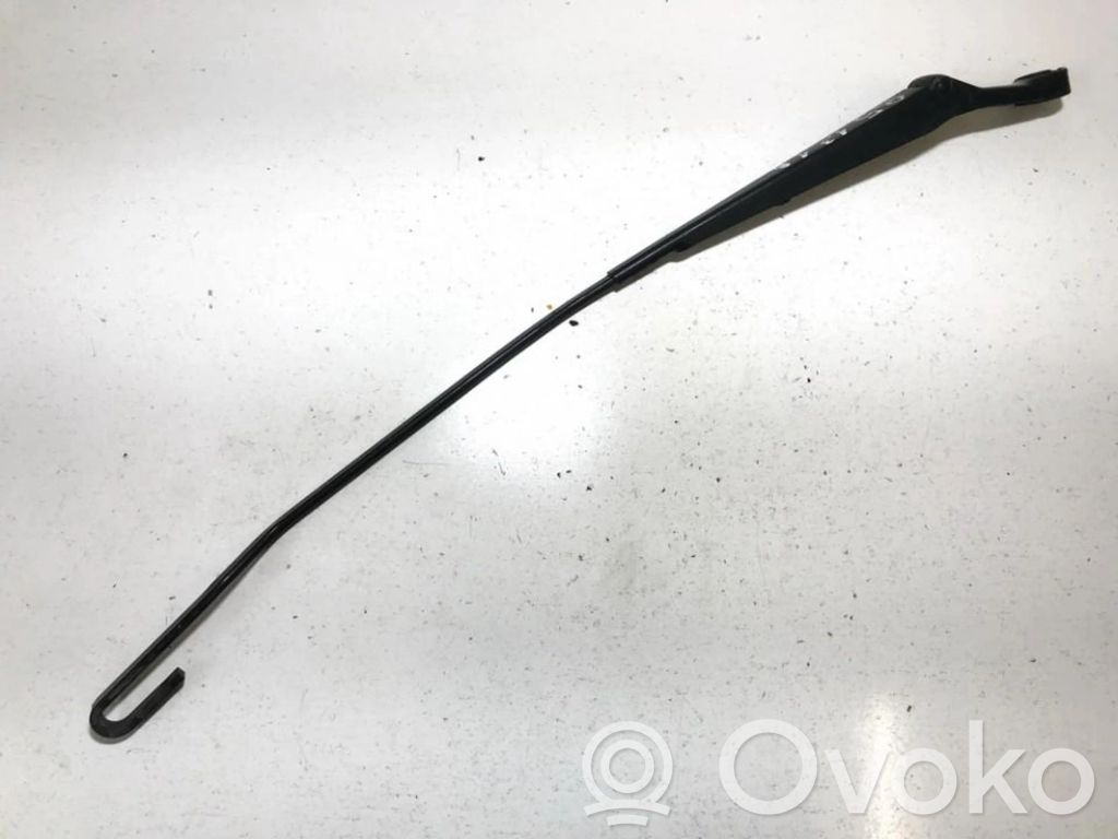 Volkswagen PASSAT B5 Ramię wycieraczki szyby przedniej / czołowej 