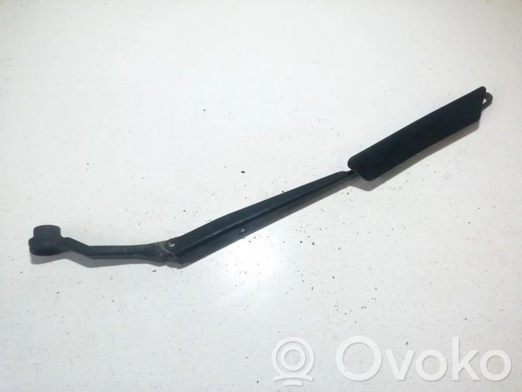 Mazda 323 F Wischerarm vorne 