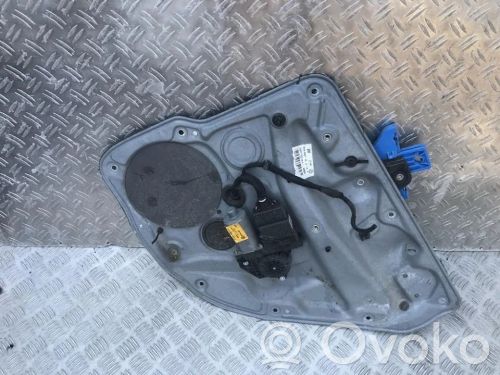 Volkswagen Golf IV Macara ușă glisantă cu motor 
