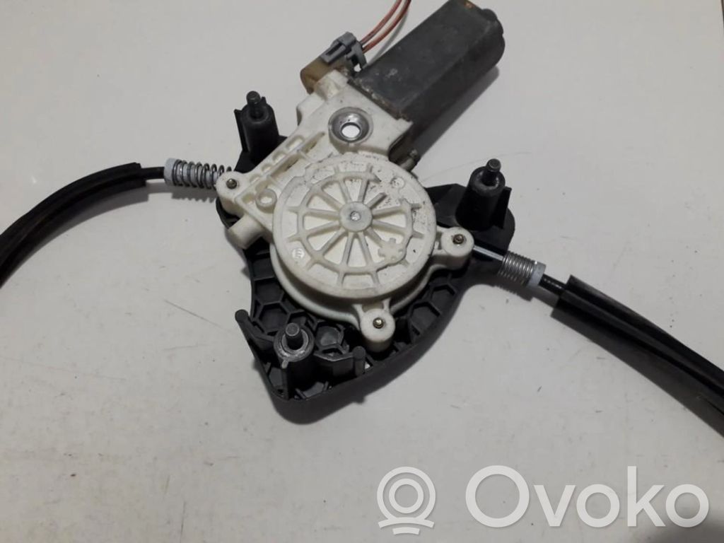 Renault Clio II Motor del regulador de la ventanilla de la puerta delantera 