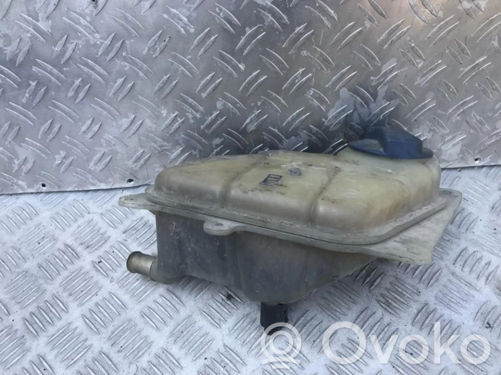 Audi A4 S4 B5 8D Serbatoio di compensazione del liquido refrigerante/vaschetta