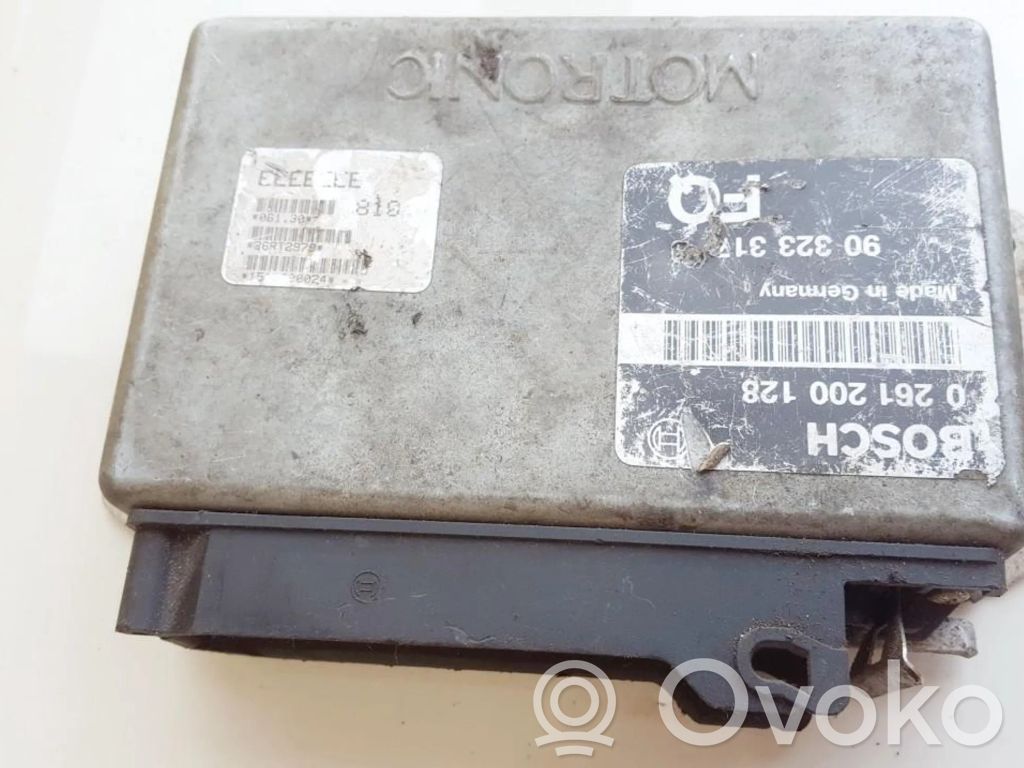 Opel Omega B1 Engine control unit/module 