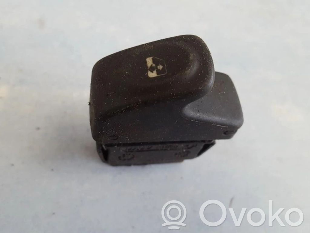 Interrupteur commade lève-vitre   838100G,838100G