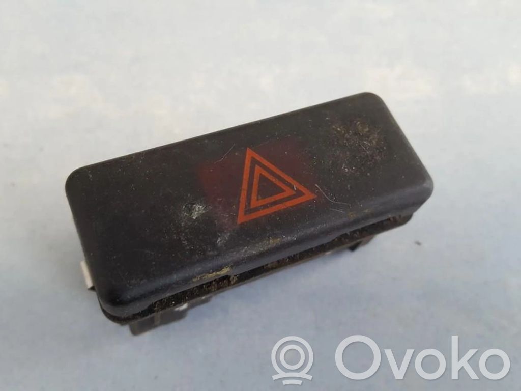 Botón interruptor de luz de peligro   8350947,8350947