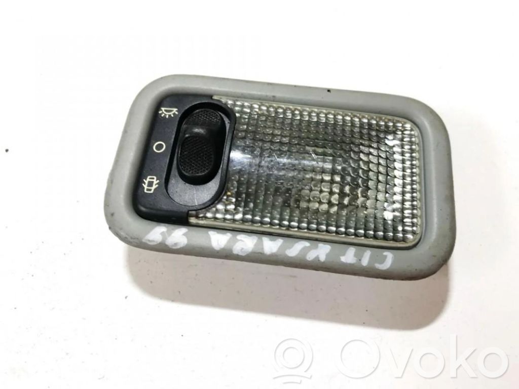 Citroen Xsara Lampka podsufitki tylna 