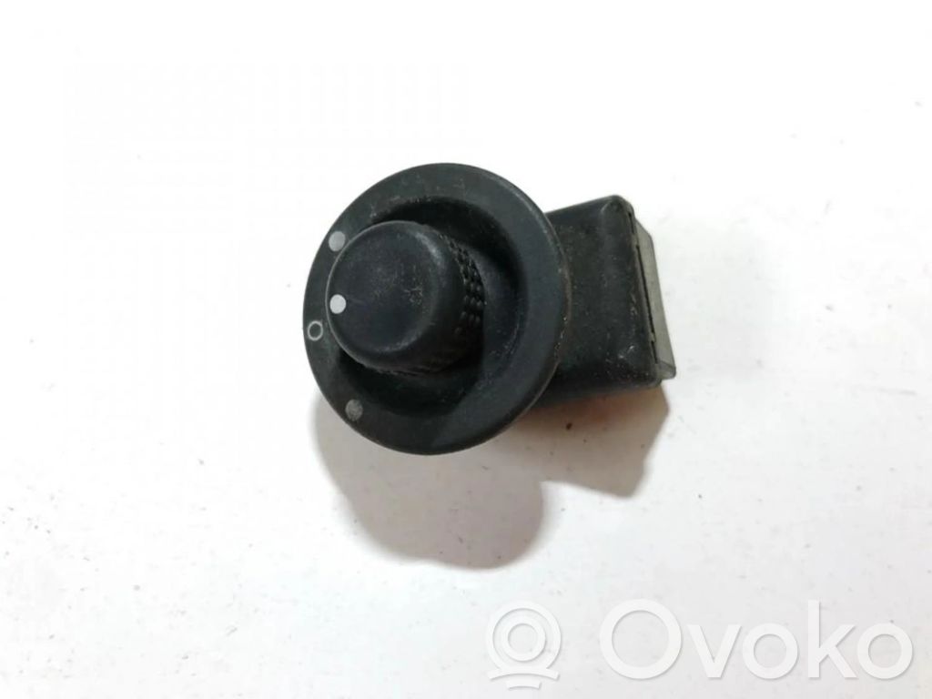 Interruptor del espejo lateral   7700847433A,7700847433A