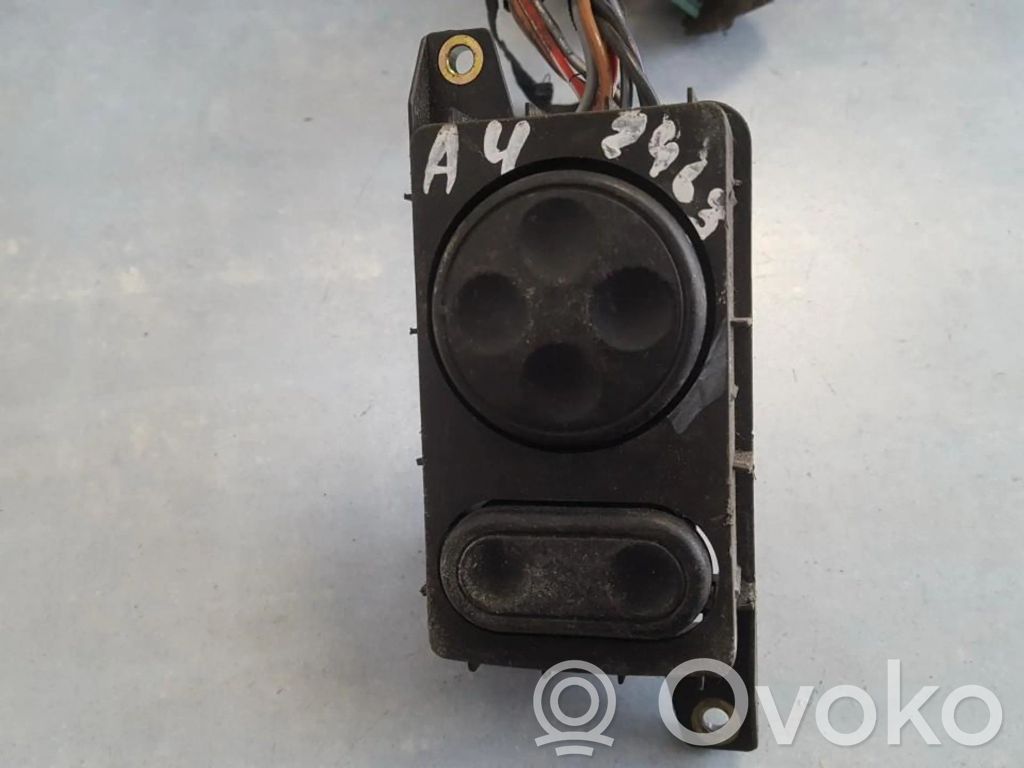 Commutateur de commande de siège   4D0959777A,4D0959777A