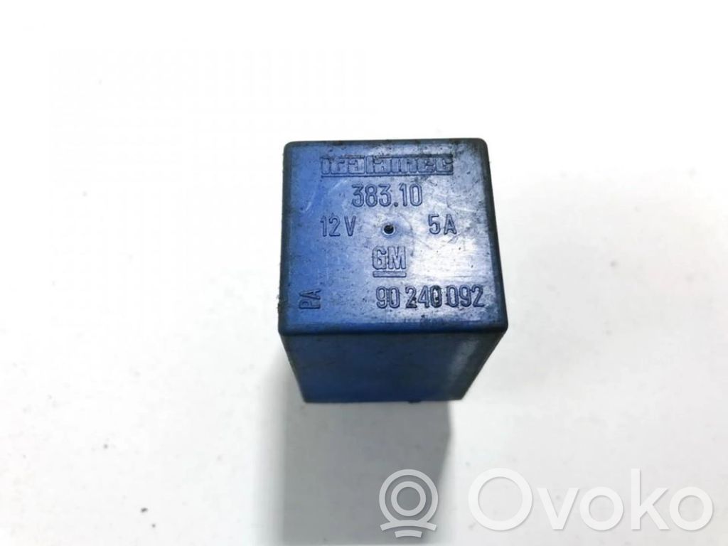 Otros relés   90240092,38310,38310,90240092