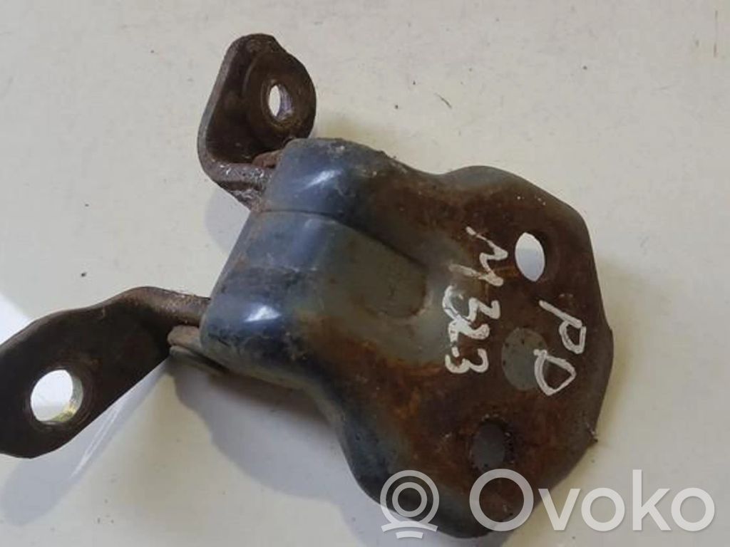 Etuoven yläsarana