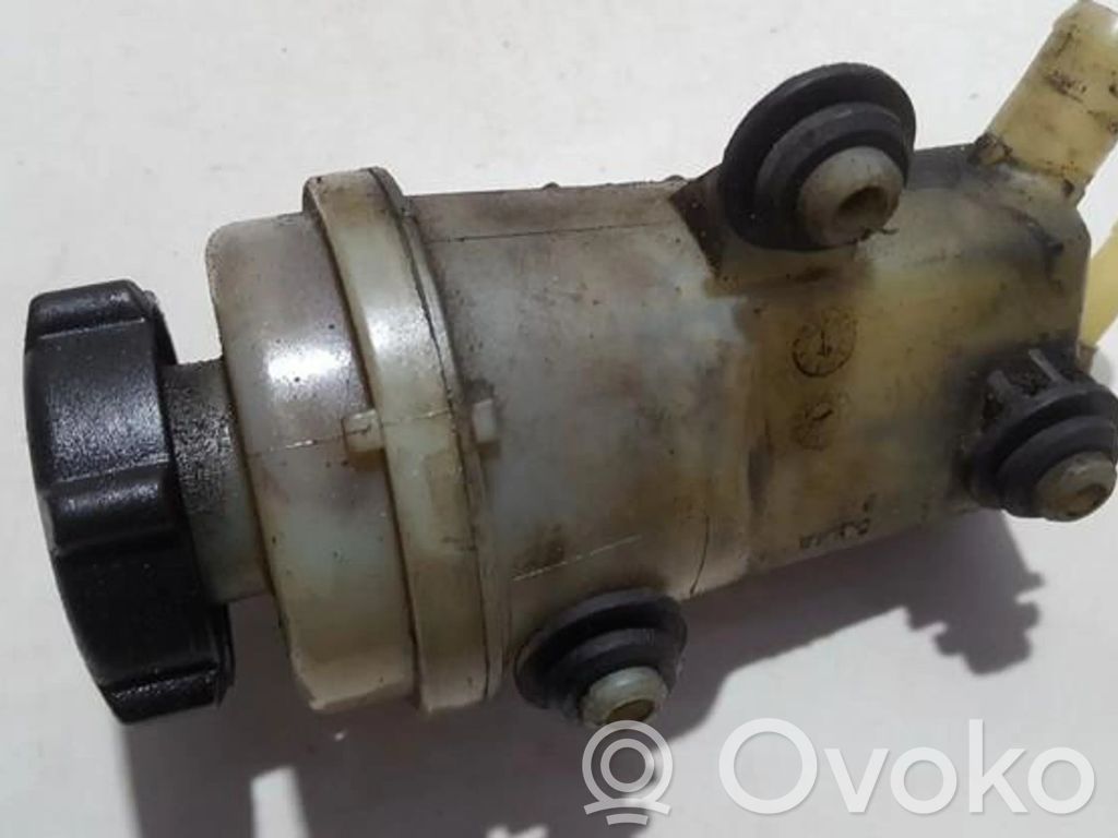 Ford Focus Serbatoio/vaschetta del liquido del servosterzo 