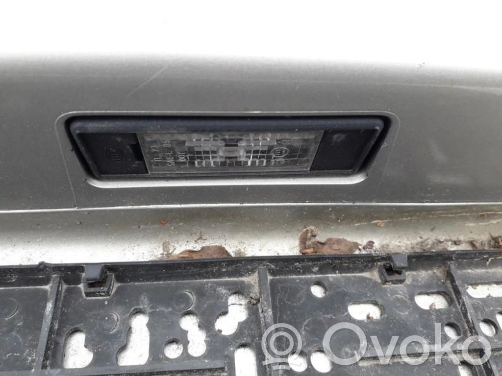 Peugeot 607 Éclairage de plaque d'immatriculation