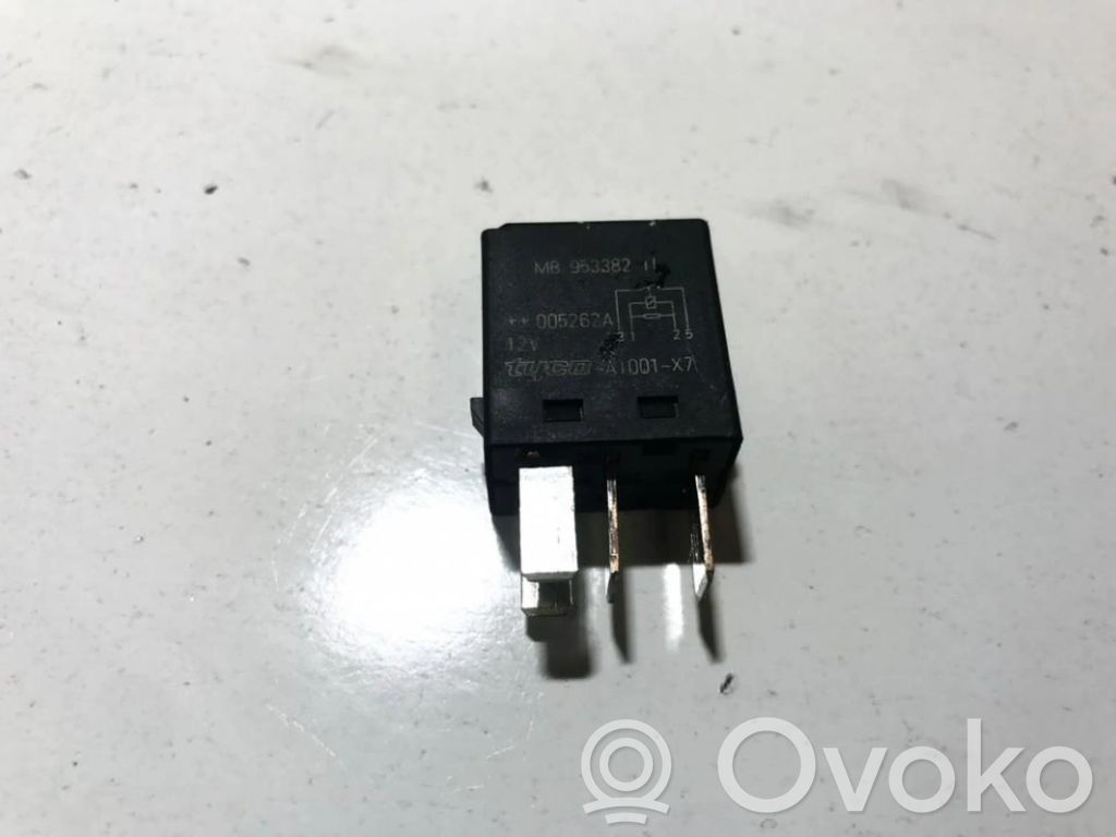 Otros relés   MB953382,005626A,005626A,A1001X7,MB953382