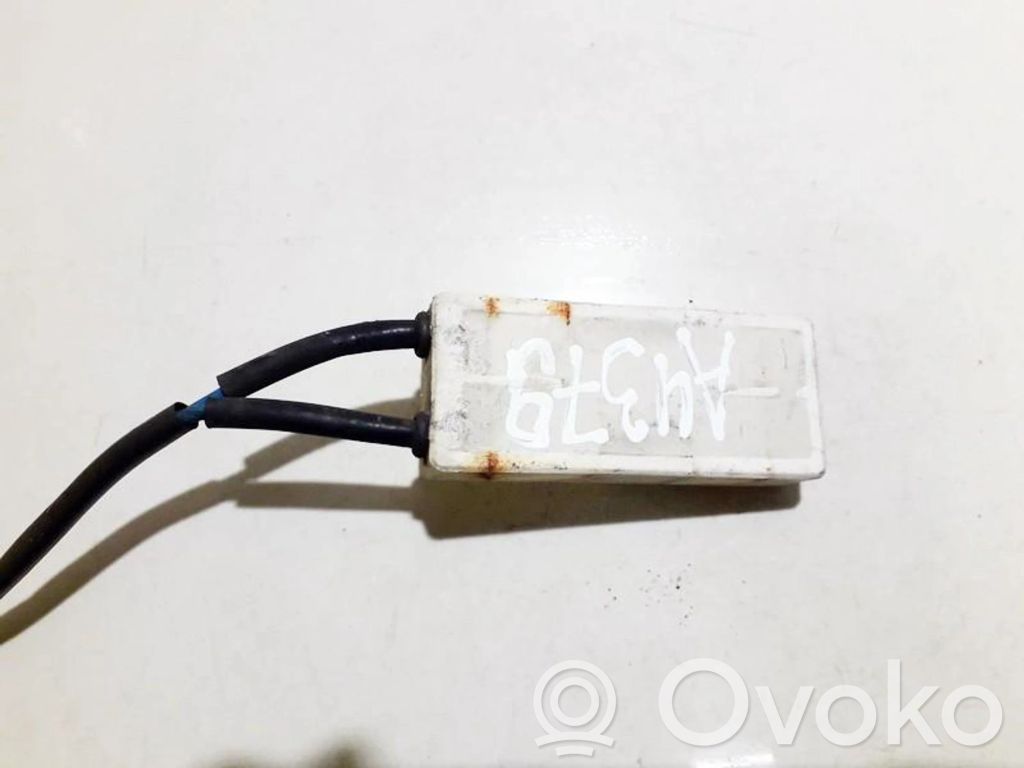 Toyota Corolla Verso AR10 Releu ventilator lichid răcire 