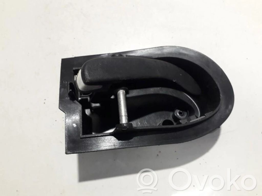 Manecilla interna puerta delantera   93BBF22600AE,93BBF22600AE,93BBF22600AE,93BBF22600AE