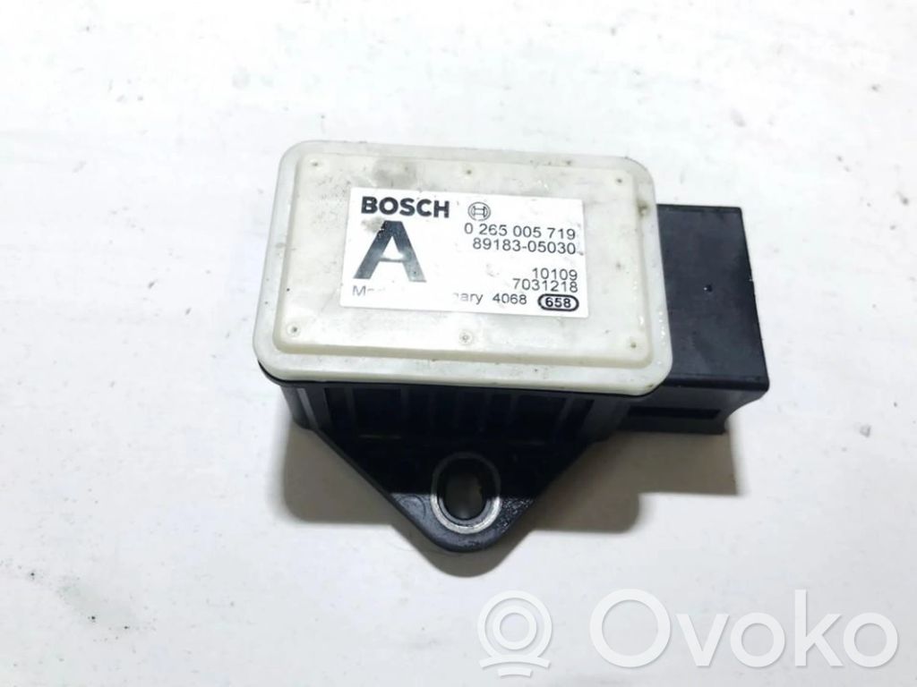 Toyota Avensis T270 ESP acceleration yaw rate sensor 
