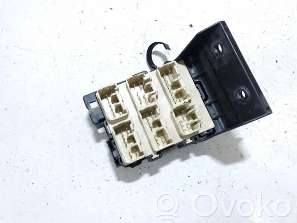 Toyota Avensis T250 Set cutie siguranțe 