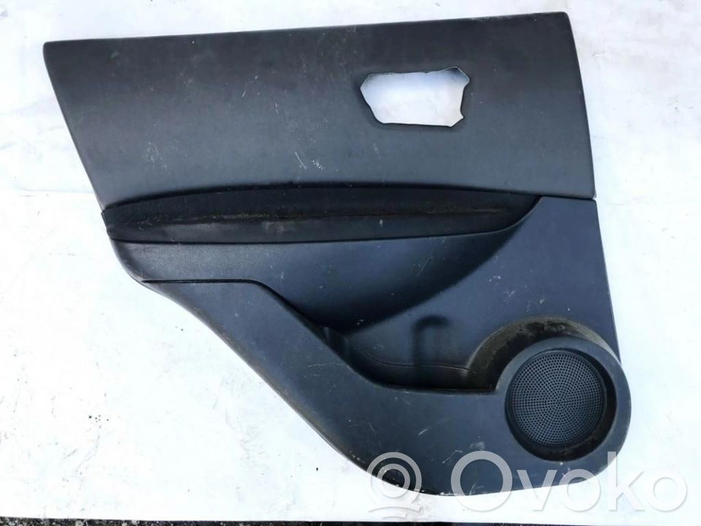 Nissan Qashqai Moldura del tarjetero de la puerta trasera