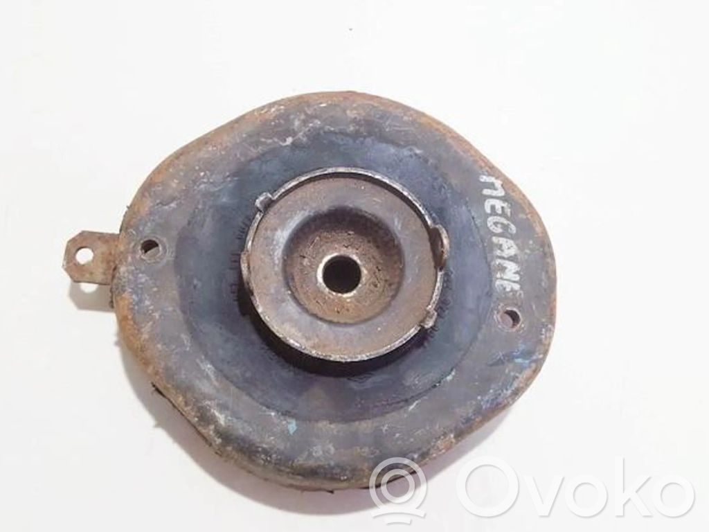 Renault Megane I Supporto di montaggio della molla elicoidale 