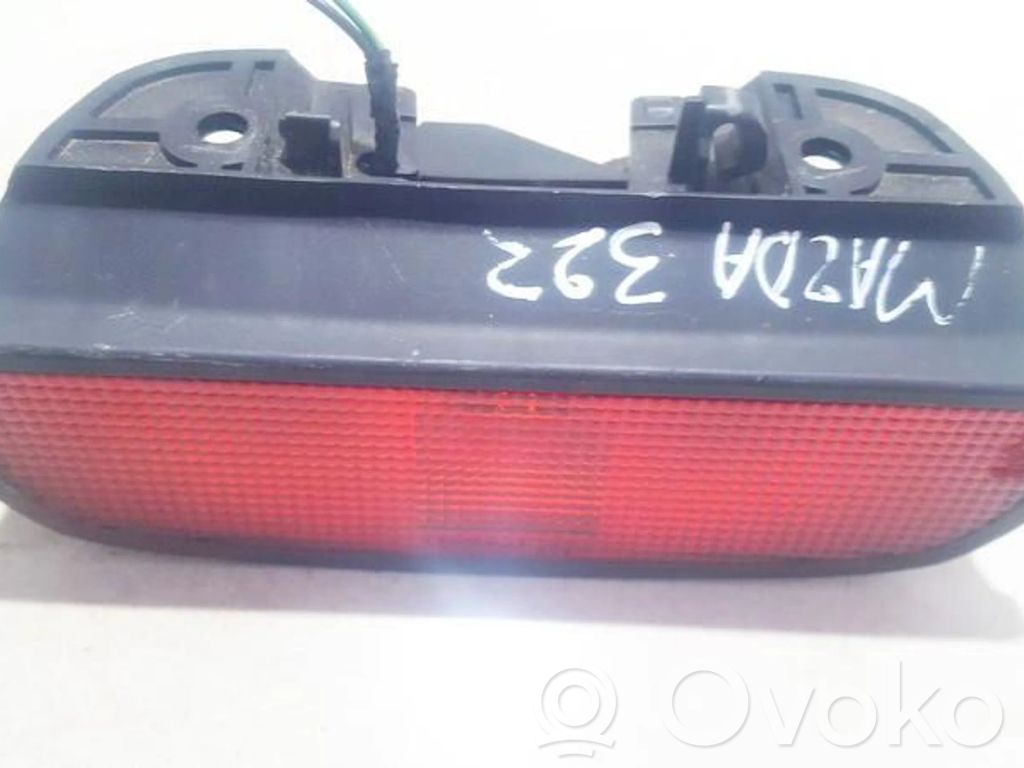 Third/center stoplight   E130205,E130205
