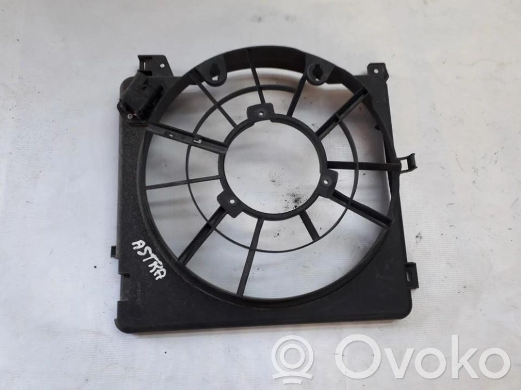 Opel Astra H Convogliatore ventilatore raffreddamento del radiatore 
