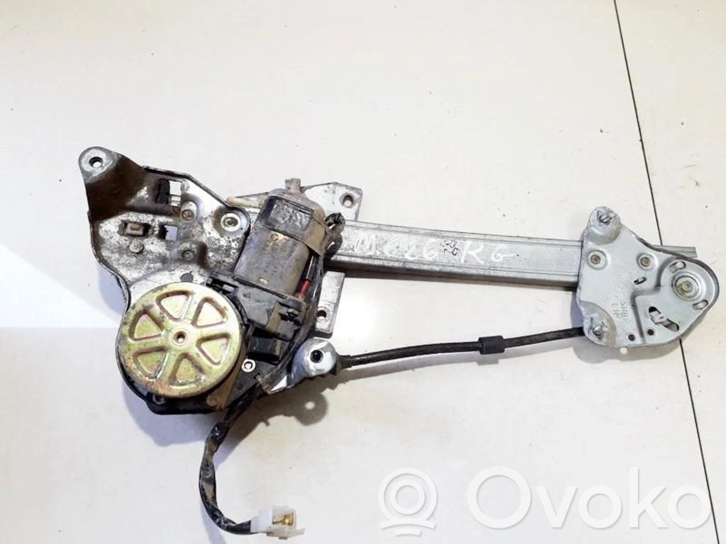 Mazda 626 Regulador con motor de la ventanilla de la puerta corredera 