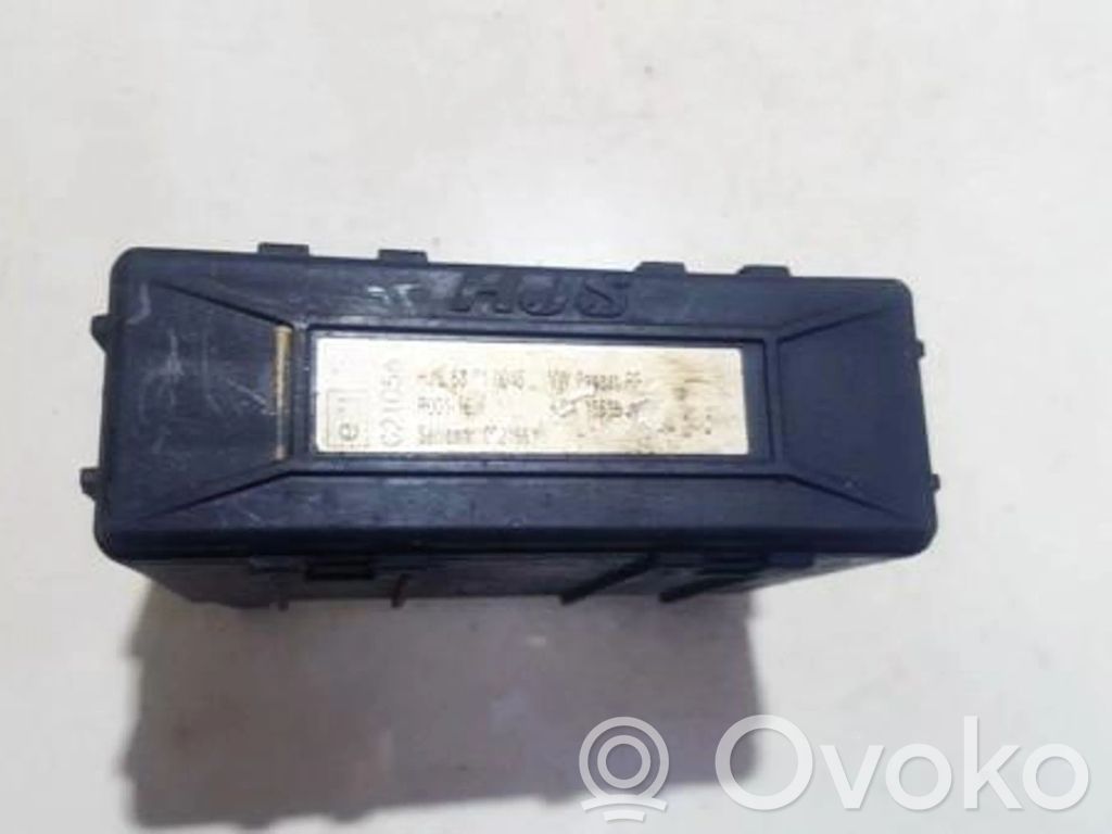 Volkswagen PASSAT B3 Variklio valdymo blokas 
