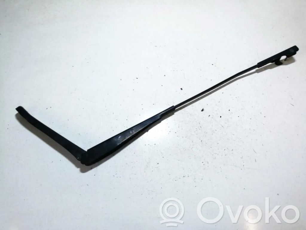 Ford Focus Front wiper blade arm 