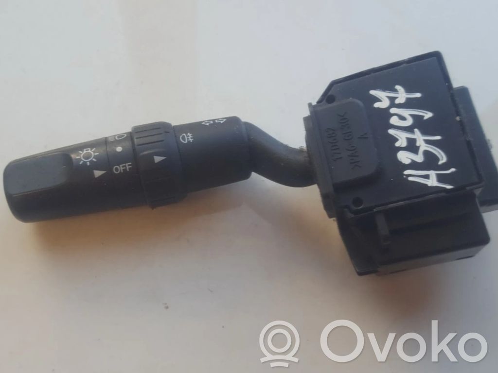 Commodo de clignotant   17D682,17D682