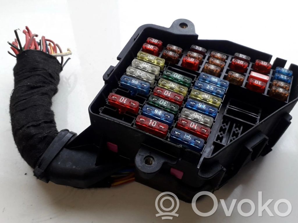 Volkswagen Golf IV Set scatola dei fusibili