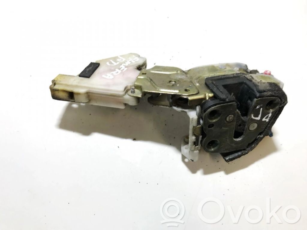 Nissan Sunny Türschloss vorne 