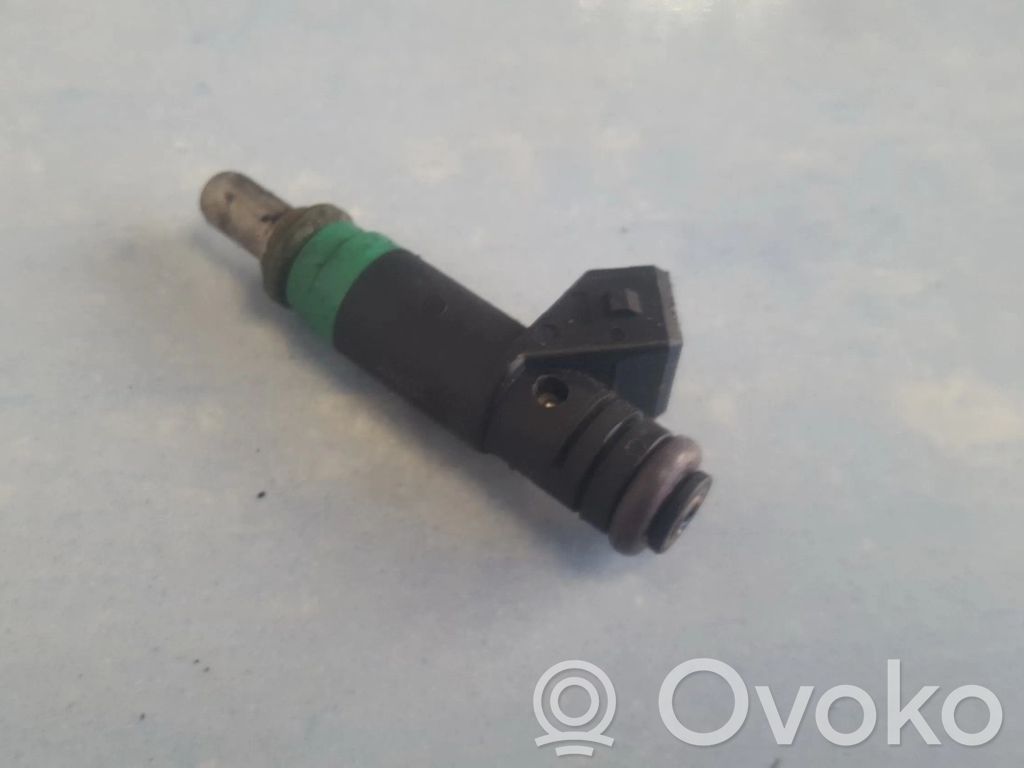 Volvo S40, V40 Inyector de combustible 