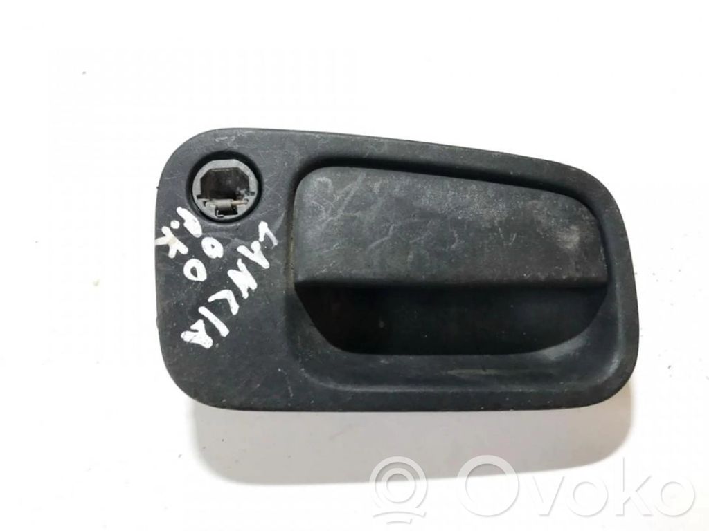 Manecilla externa puerta delantera   A488,A488