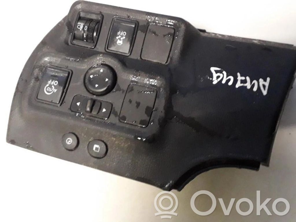 Wing mirror switch   255703TB1A,684853VU0A,255703TB1A,684853VU0A