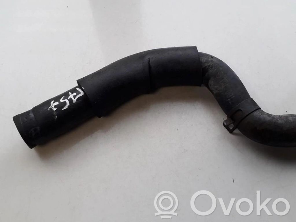 Hyundai Matrix Tuyau de liquide de refroidissement moteur