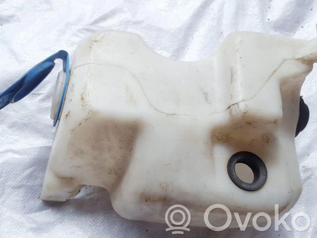 Volkswagen Golf IV Réservoir de liquide lave-glace