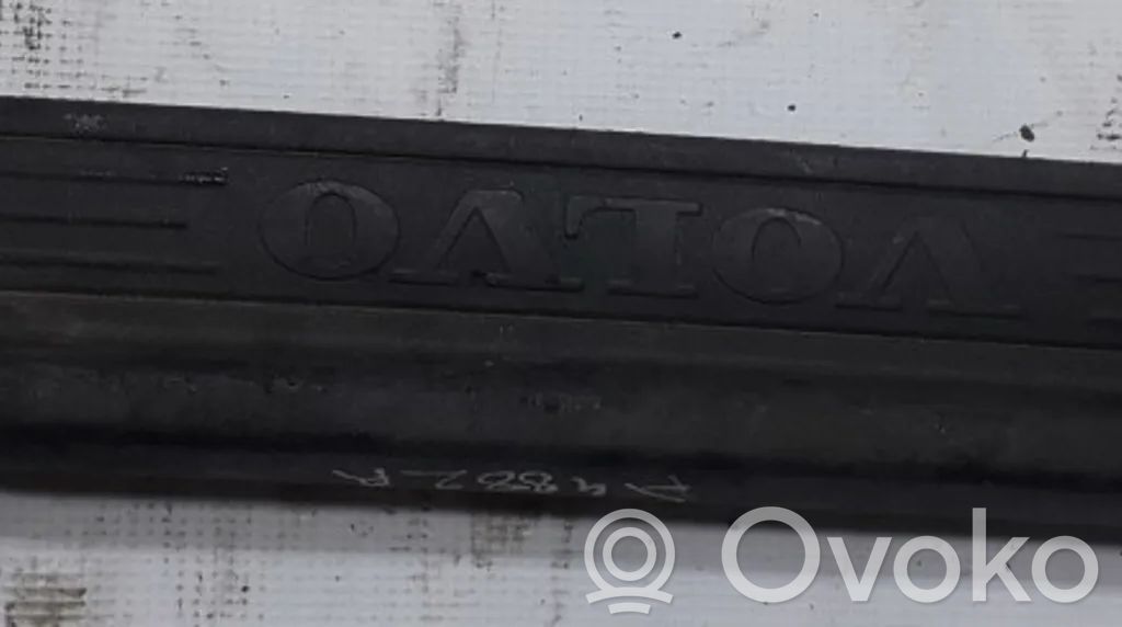 Volvo S40, V40 Capac prag față 