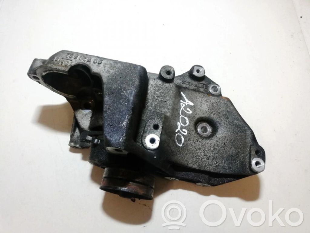 Opel Vectra B Engine mounting bracket 