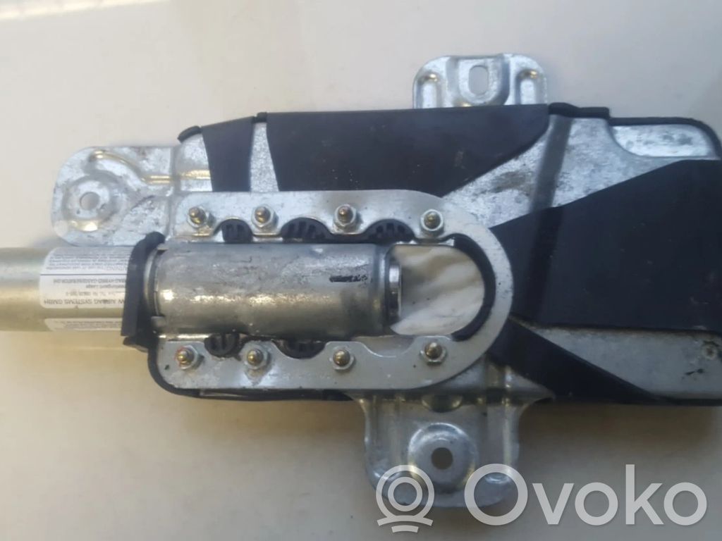 Etuoven turvatyyny   30339879B,30703722904L,30339879B,30703722904L