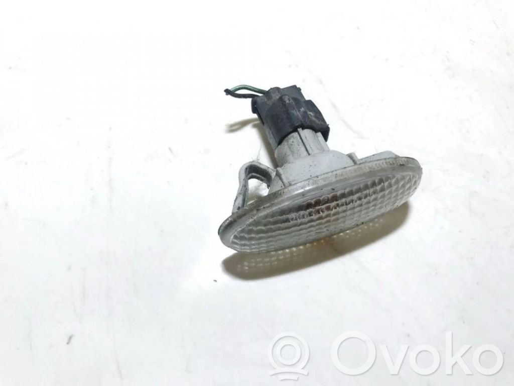 Front fender indicator light   STANLEYP2829,STANLEYP2829,P2829,STANLEY,STANLEYP2829