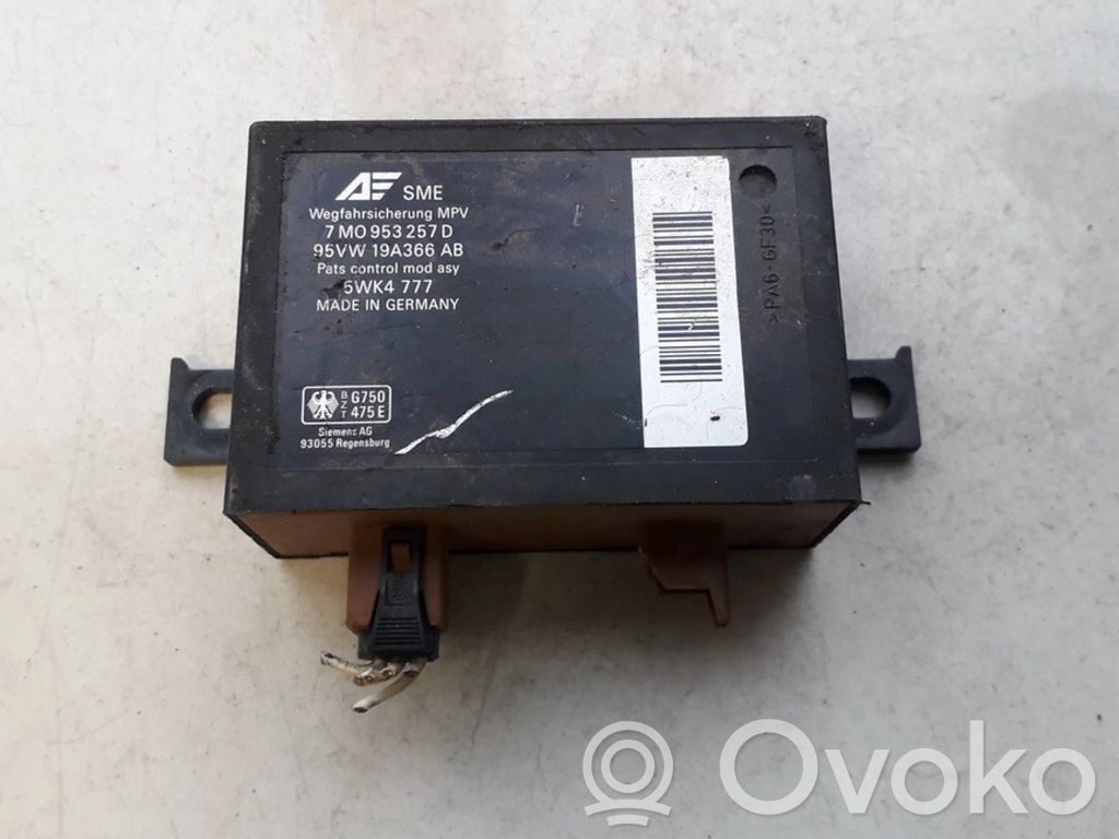Unité de commande dispositif d'immobilisation   7M0953257D,95VW19A366AB,5WK4777,7M0953257D,95VW19A366AB